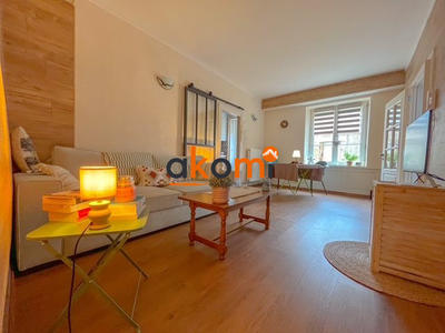 Appartement - 85 m² - 3 pièces