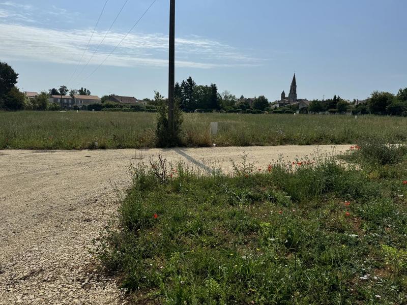 Terrain constructible - 589 m²
