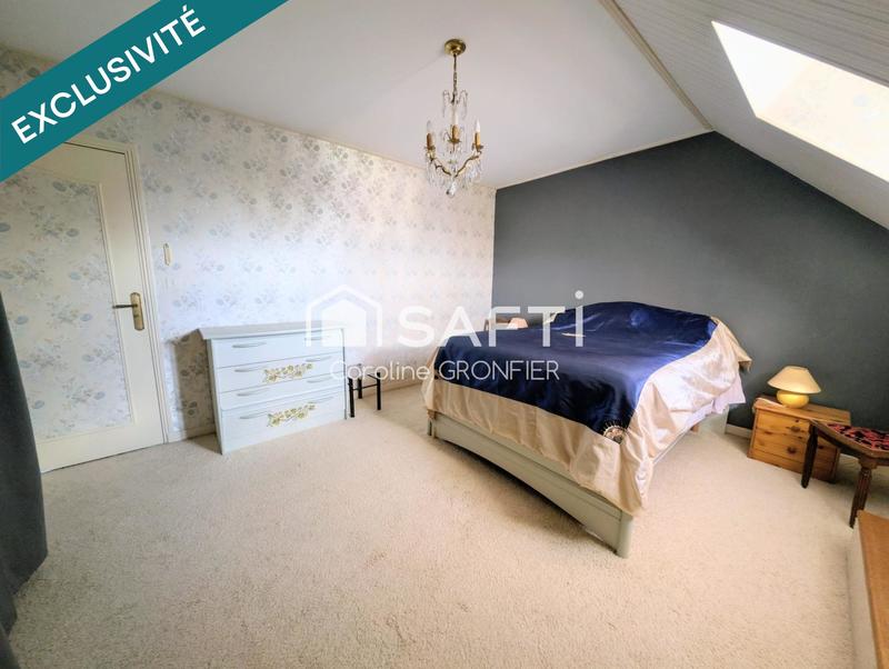 Maison - 210 m² - 10 pièces