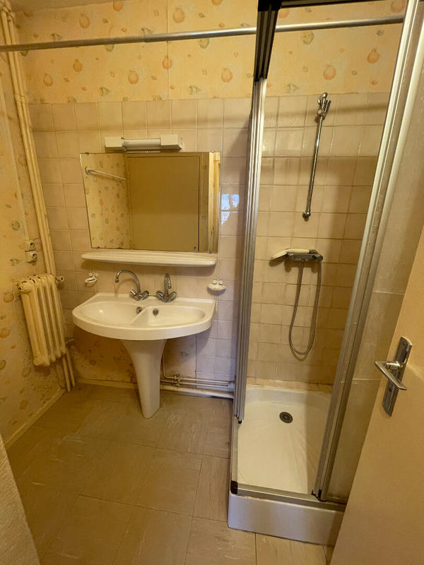 Appartement - 81 m² - 5 pièces