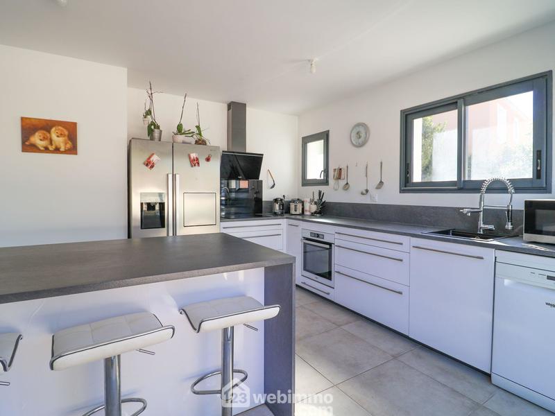 Villa - 141 m² - 5 pièces