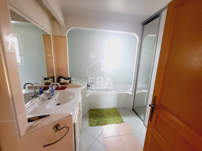 Maison - 145 m² - 4 pièces