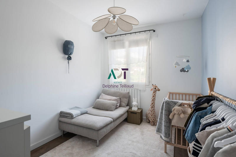 Appartement - 90 m² - 4 pièces