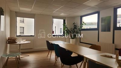 Bureau - 124 m²