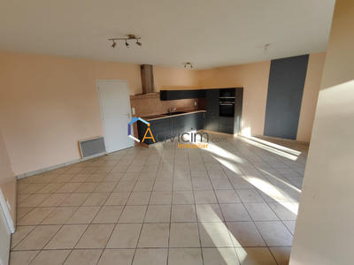 Maison - 87 m² - 5 pièces