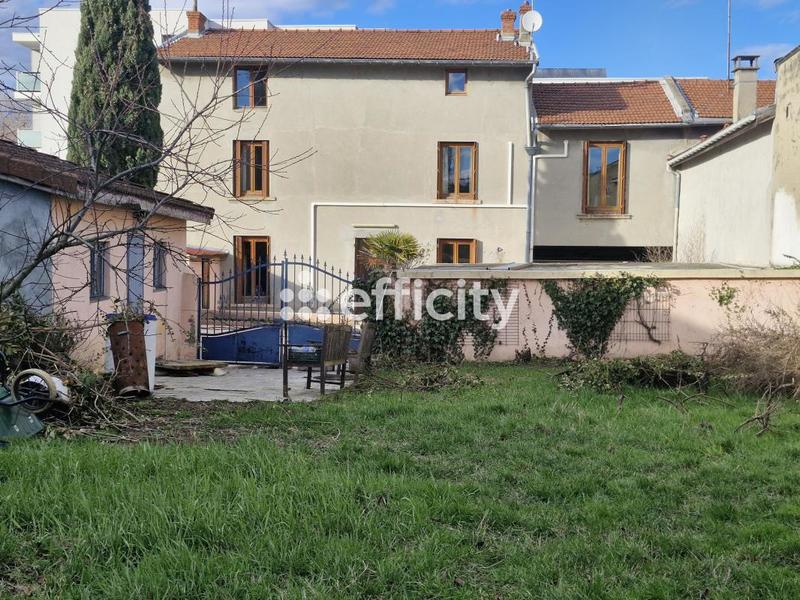 Maison ancienne - 225 m² - 7 pièces