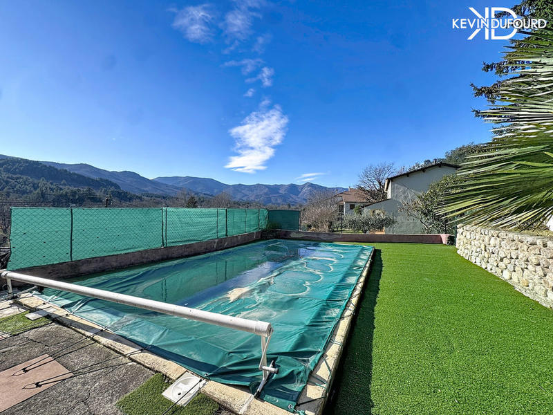 Maison - 135 m² - 7 pièces