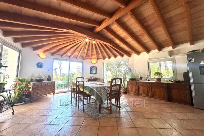 Villa - 163 m² - 6 pièces