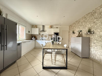 Pavillon - 140 m² - 5 pièces