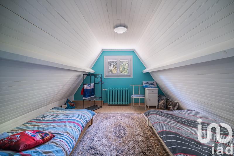 Maison - 182 m² - 9 pièces