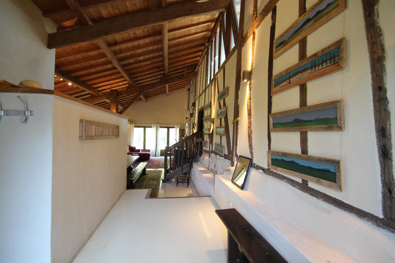 Maison - 334 m² - 7 pièces