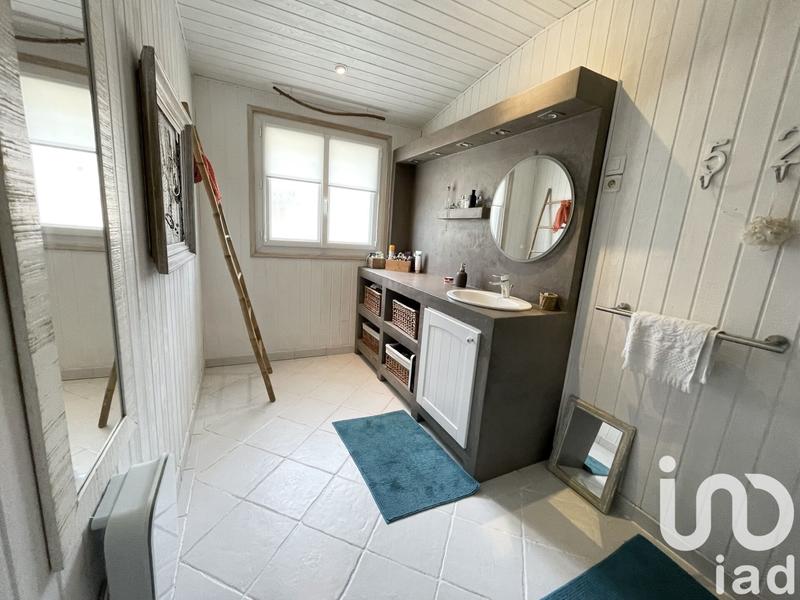 Maison - 180 m² - 7 pièces