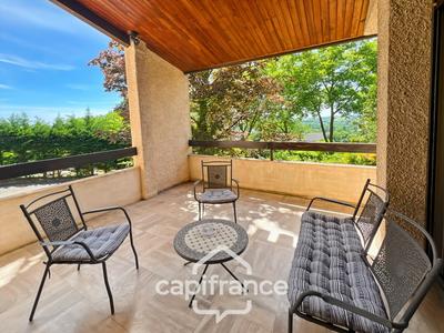 Maison - 176 m² - 7 pièces