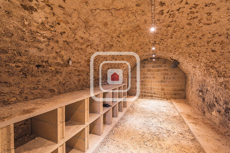 Maison - 192 m² - 6 pièces