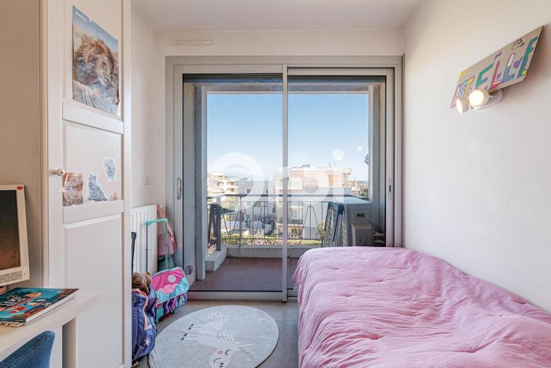 Appartement - 99 m² - 5 pièces