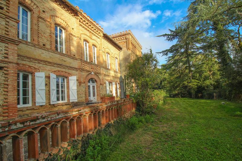 Maison de domaine - 430 m² - 8 pièces