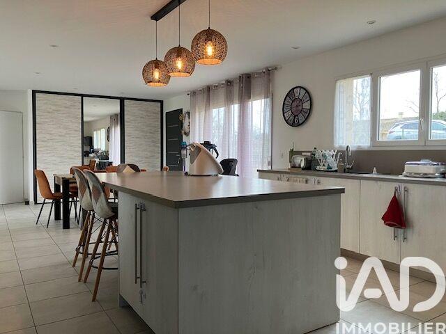 Maison - 122 m² - 5 pièces