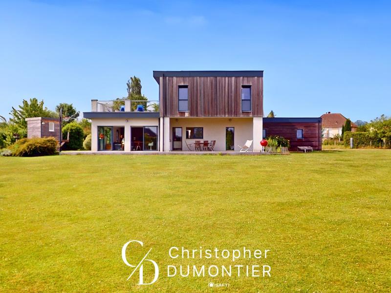 Maison - 205 m² - 6 pièces