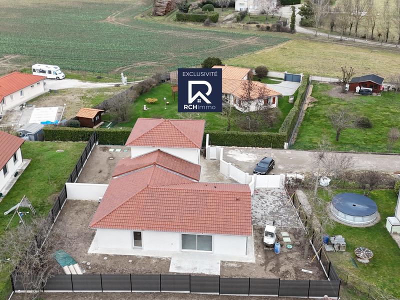 Maison - 99 m² - 4 pièces