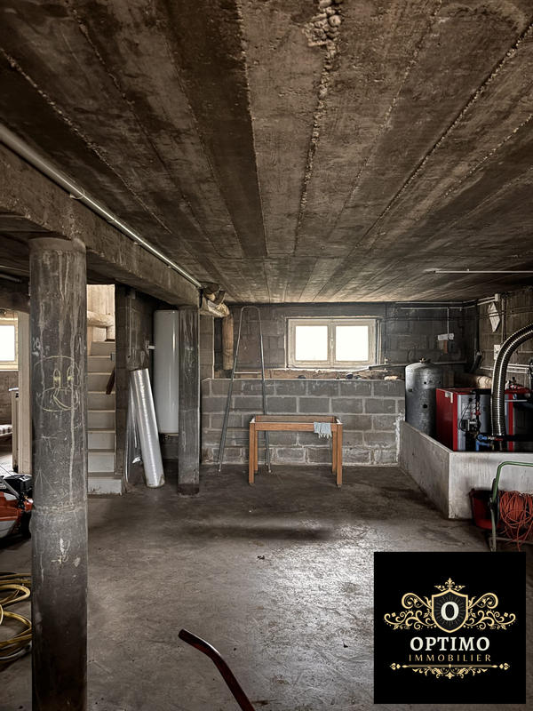 Maison traditionnelle - 103 m² - 6 pièces