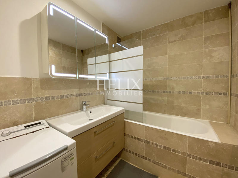 Appartement - 85 m² - 5 pièces