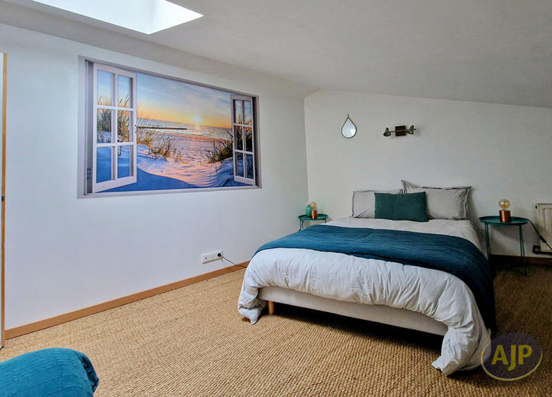 Maison - 235 m² - 9 pièces