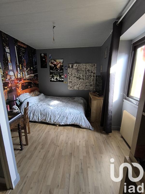 Maison - 185 m² - 7 pièces