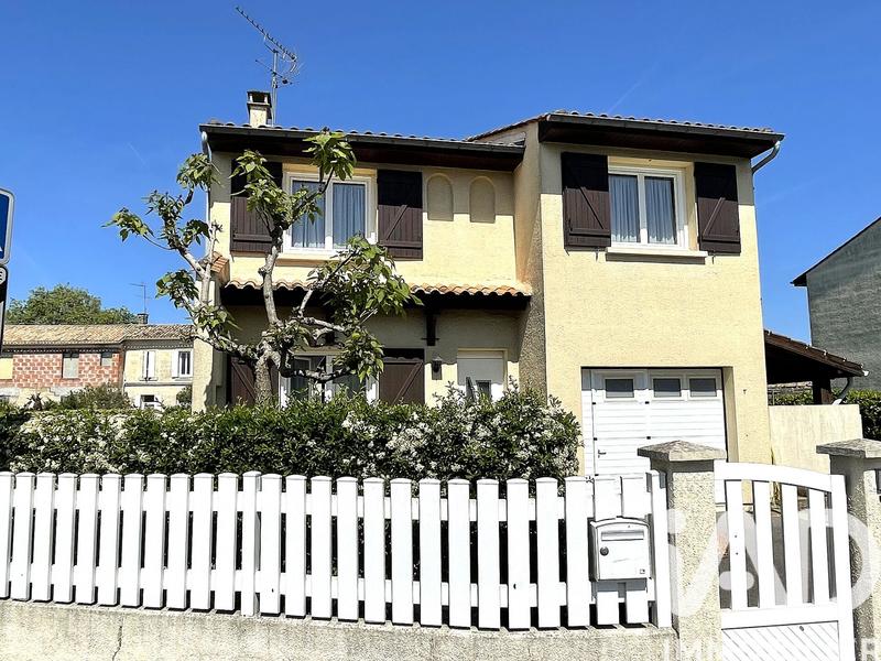 Maison - 90 m² - 5 pièces