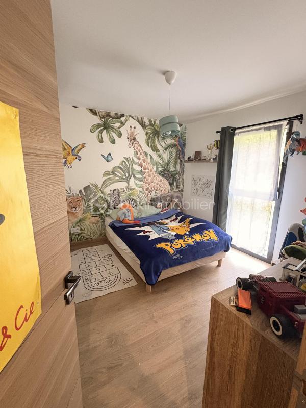 Pavillon - 180 m² - 8 pièces