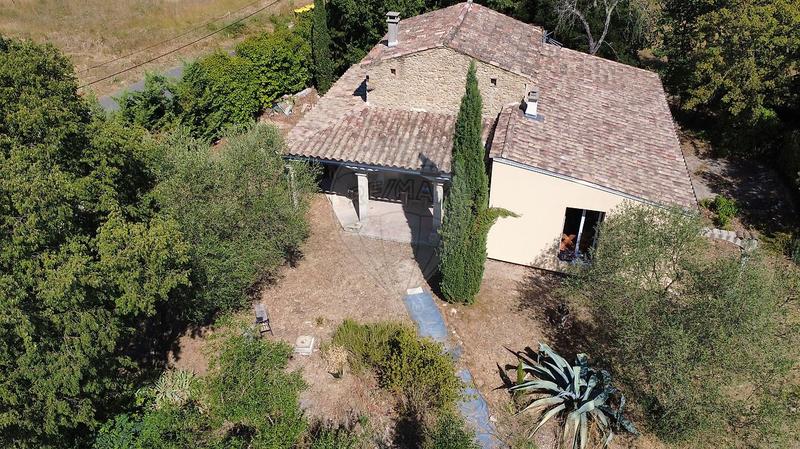 Maison en pierre - 118 m² - 4 pièces