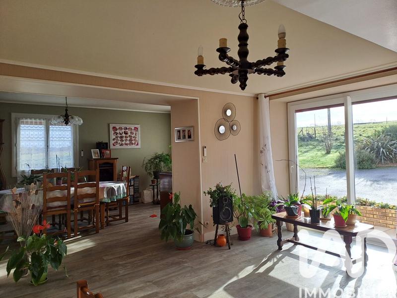 Maison - 138 m² - 8 pièces