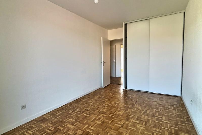 Appartement - 96 m² - 4 pièces