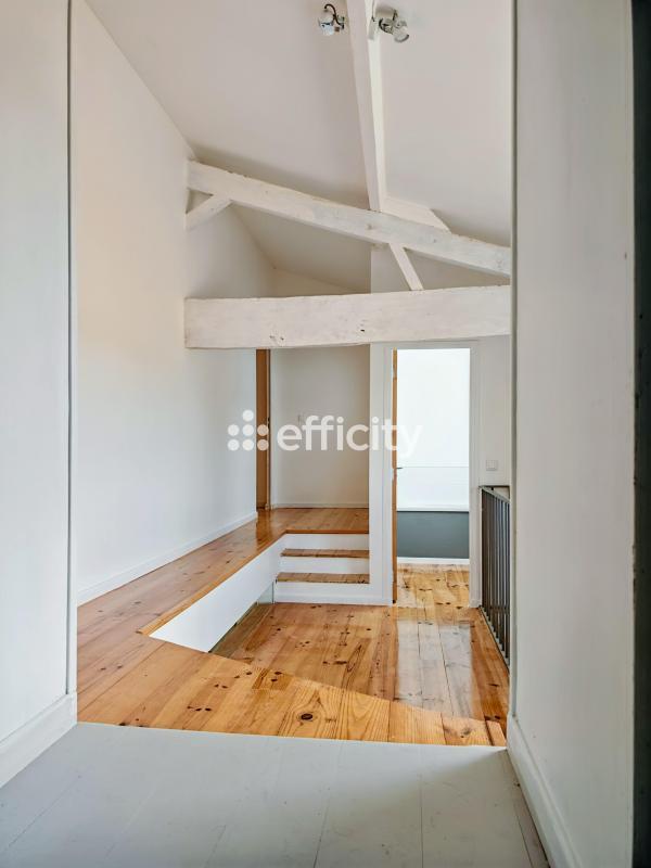 Maison - 175 m² - 6 pièces