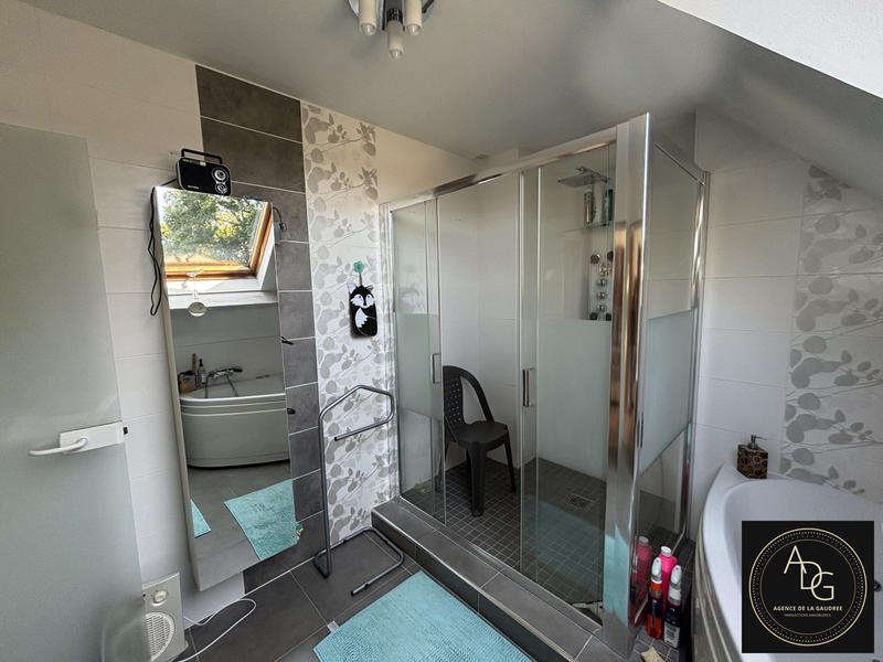 Villa - 170 m² - 6 pièces