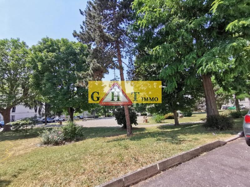 Appartement - 64 m² - 4 pièces