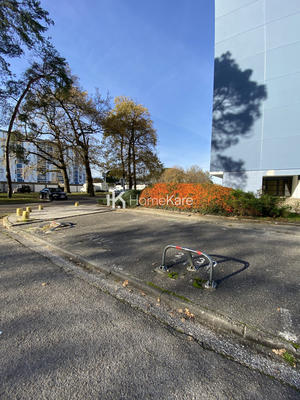 Parking / Garage - 12 m²