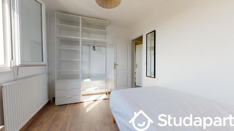 Chambre - 9 m² - 1 pièce