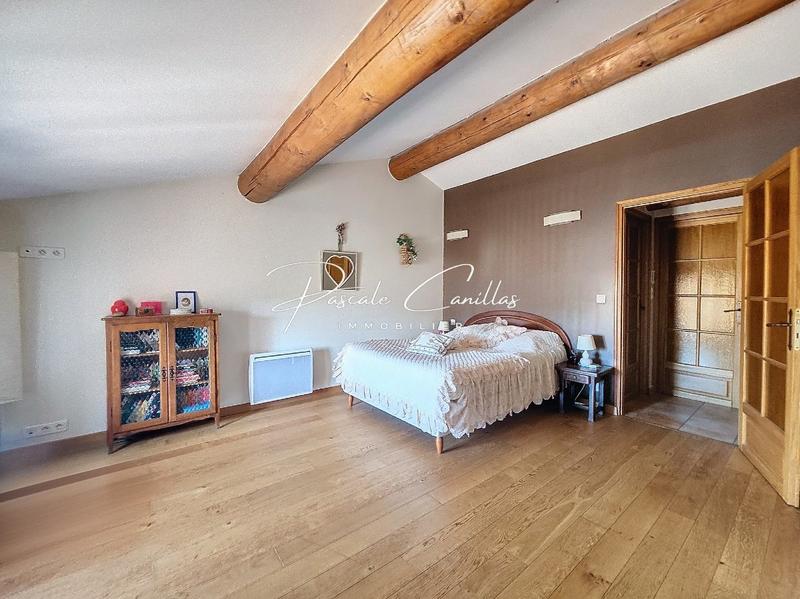 Villa - 245 m² - 12 pièces