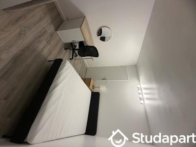 Chambre - 10 m² - 1 pièce