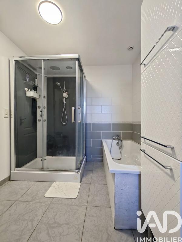 Maison - 160 m² - 7 pièces