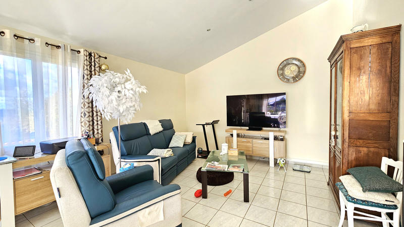 Maison - 104 m² - 4 pièces