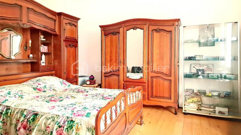 Maison traditionnelle - 90 m² - 5 pièces