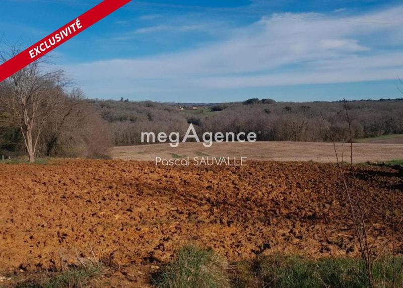 Terrain constructible - 1 500 m²