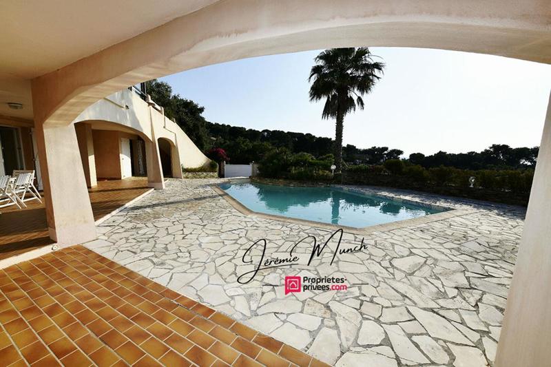 Villa - 285 m² - 7 pièces