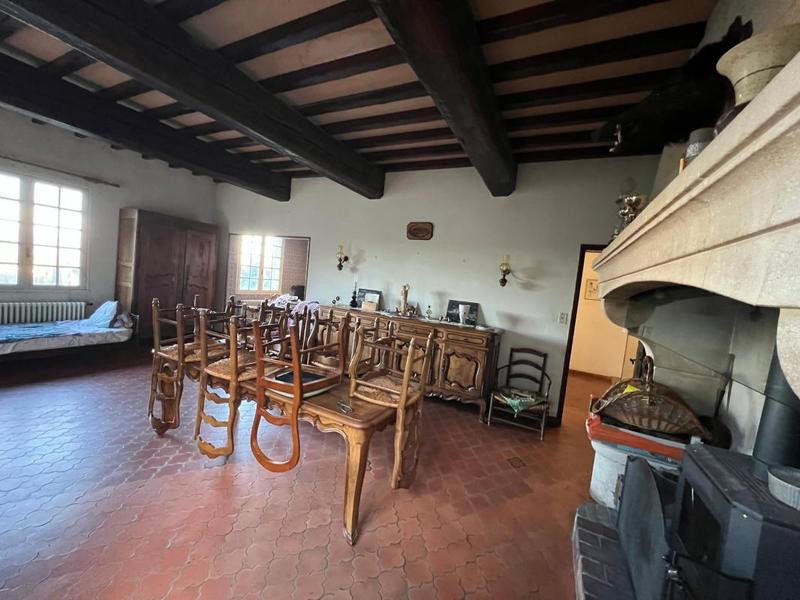 Maison - 240 m² - 5 pièces