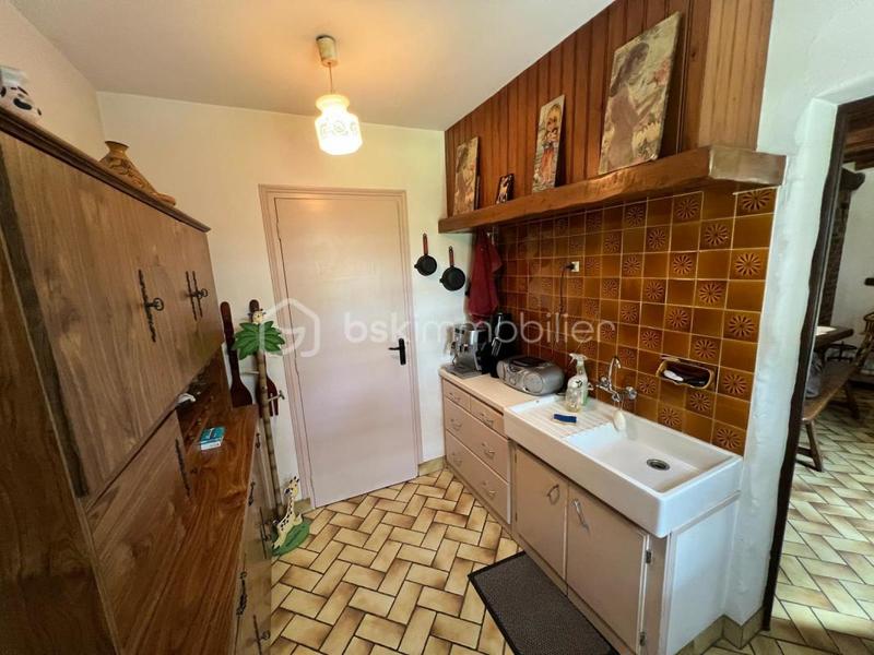 Maison - 250 m² - 10 pièces