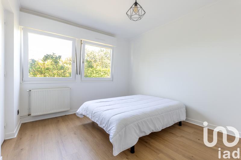 Maison - 290 m² - 9 pièces