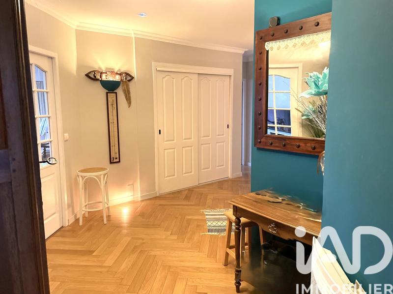 Appartement - 168 m² - 6 pièces