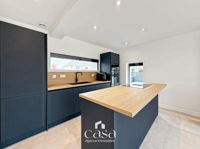 Maison traditionnelle - 101 m² - 5 pièces