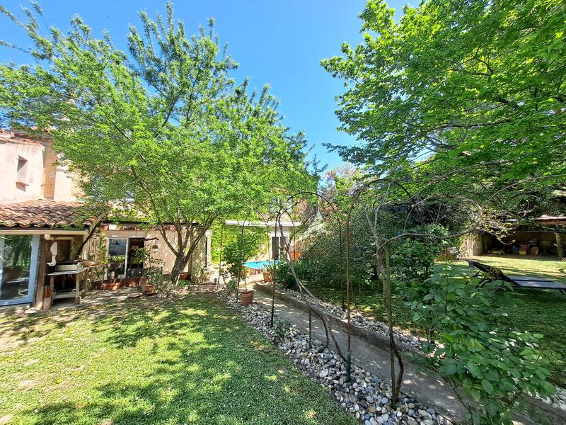 Maison - 180 m² - 6 pièces